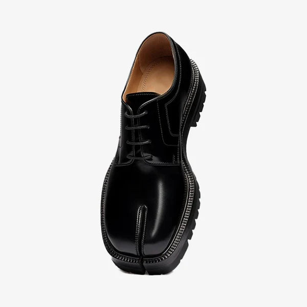 Sleek Split-toe Laced Low-top Unisex