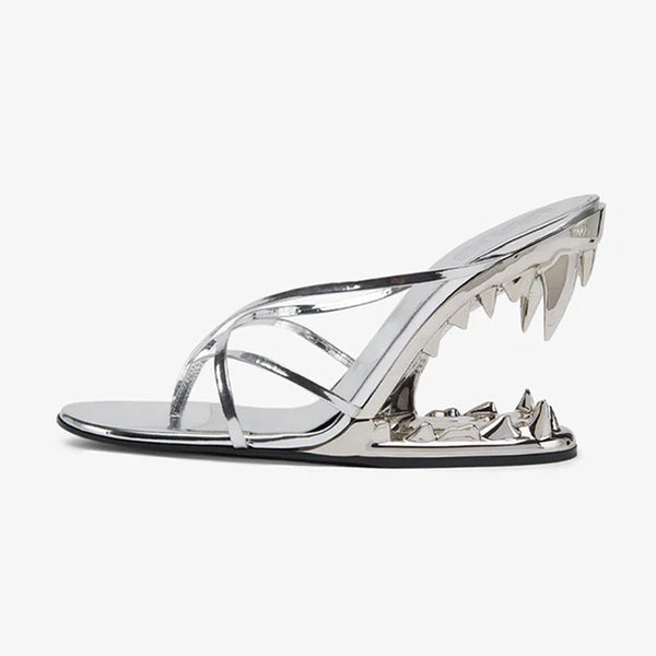 Sculpted Mirror Heel Sandals – Silver